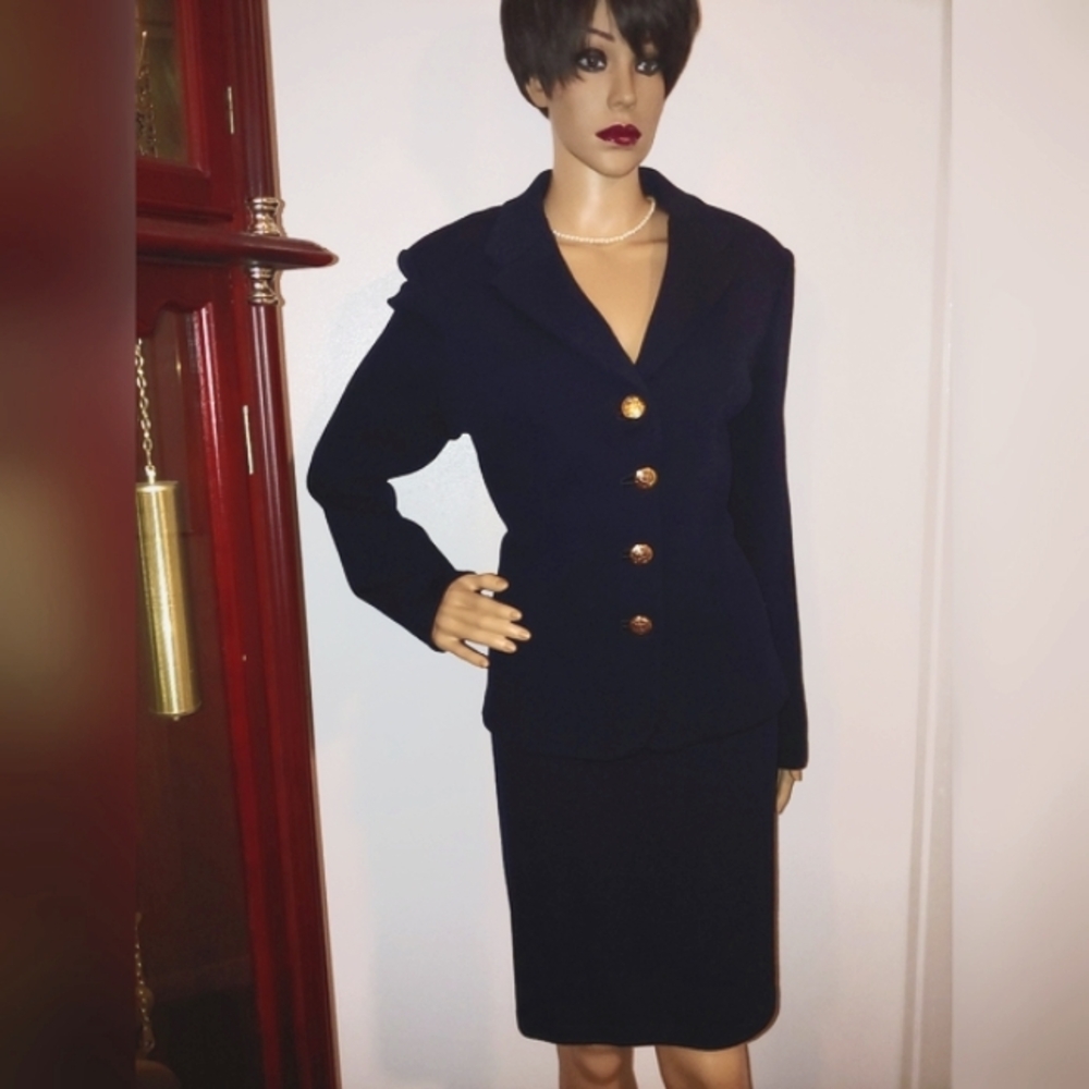 TIMELESS ST JOHN 6 BLACK SANTANA KNIT LOGO COVER BUTTON COLLAR LAPEL SKIRT SUIT - Picture 7 of 7